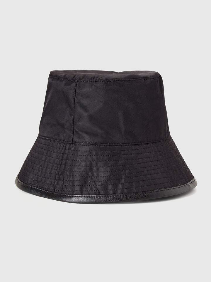 HAT Men image number 2